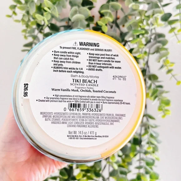 Bath & Body Works Tiki Beach 3-Wick Candle🌊🐚☀️ - Picture 3 of 3